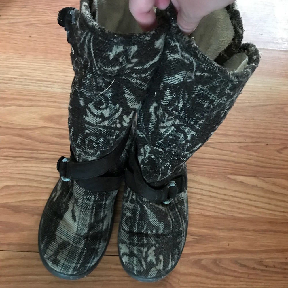 Roxy boots